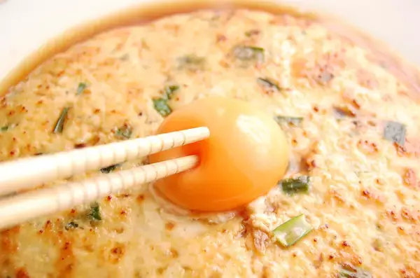 「【節約レシピ】つくねは丸めない！フライパンにド～ンな「豆腐入りつくね」に挑戦！ふっくらふわふわなの♡」の画像