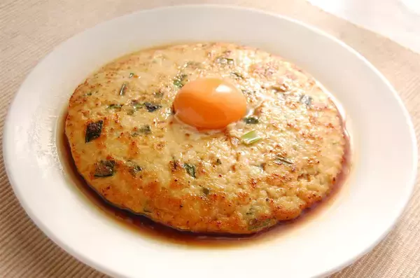 「【節約レシピ】つくねは丸めない！フライパンにド～ンな「豆腐入りつくね」に挑戦！ふっくらふわふわなの♡」の画像