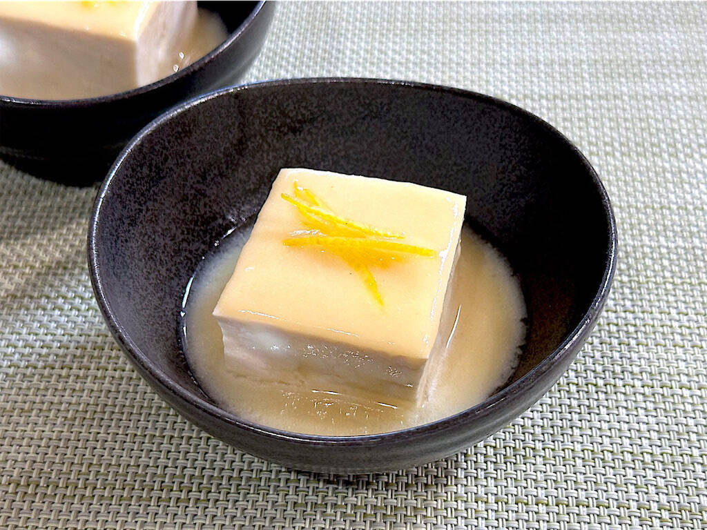 【豆腐一丁で簡単】旬のゆず香る♡「豆腐の味噌煮」作ろう！料亭風の上品な味わい♪え、一晩寝かすとさらに美味!?