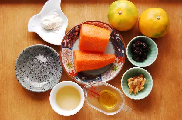 「【食べる目薬!?】デパ地下風「にんじんサラダ」でお疲れ目を癒してみた！レーズンにみかんも加えるって」の画像