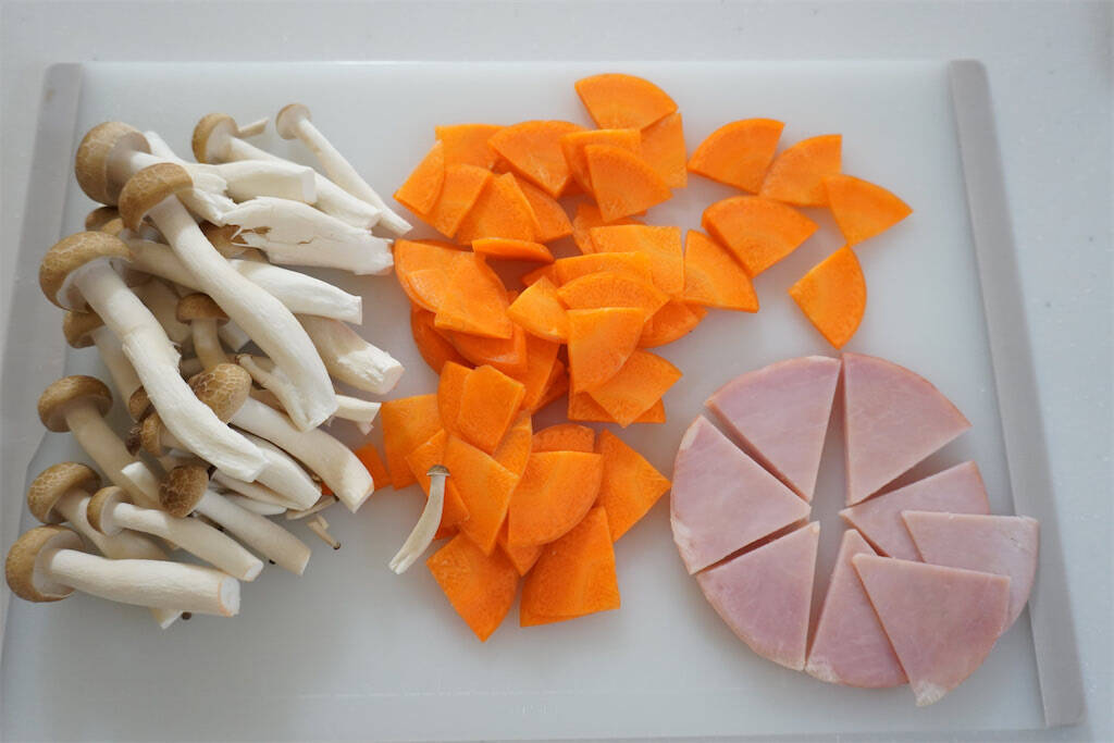 【コーン缶の汁は捨てないで】全投入でコク急上昇「白菜のクリーム煮」作ってみた！冬野菜たっぷりシチュー風♡