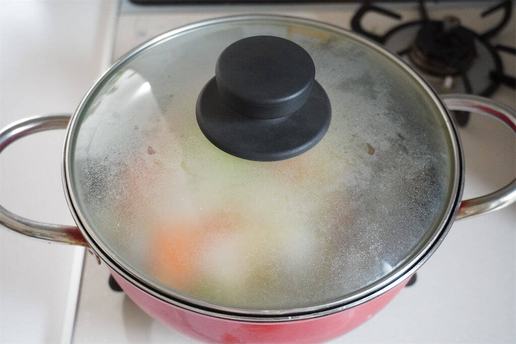 【コーン缶の汁は捨てないで】全投入でコク急上昇「白菜のクリーム煮」作ってみた！冬野菜たっぷりシチュー風♡