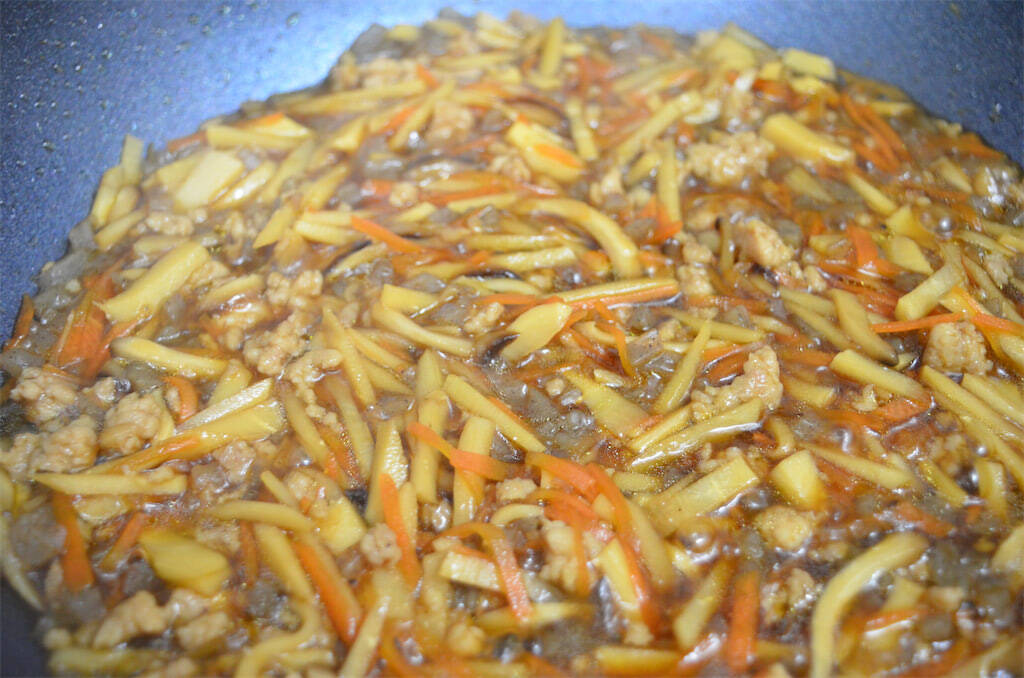 おからの吸水力で「旨味バクダン春巻き」作ってみた！カリッとろ～りで超ジューシー♡【農家直伝】