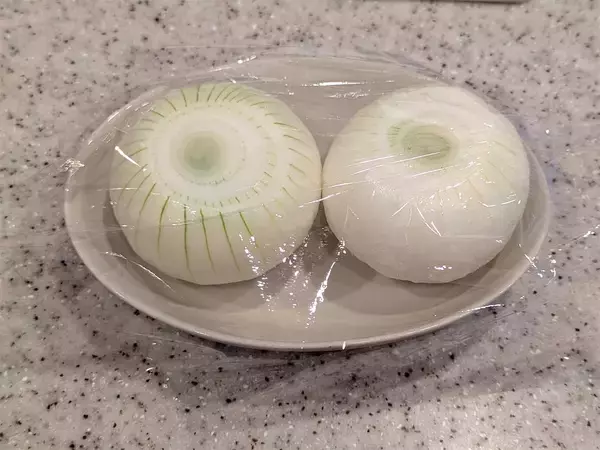 「【新玉ねぎ丸ごと】使ってグラタン作ろう！新玉トロットロ…からのツナマヨ＆チーズ堪らん♡断面も超絶萌え～」の画像