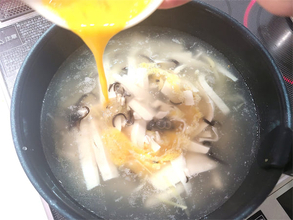 【中国家庭料理】千切りの豆腐とキクラゲが対極な食感♡ふわふわ「豆腐卵スープ」に挑戦！ポカポカ♡