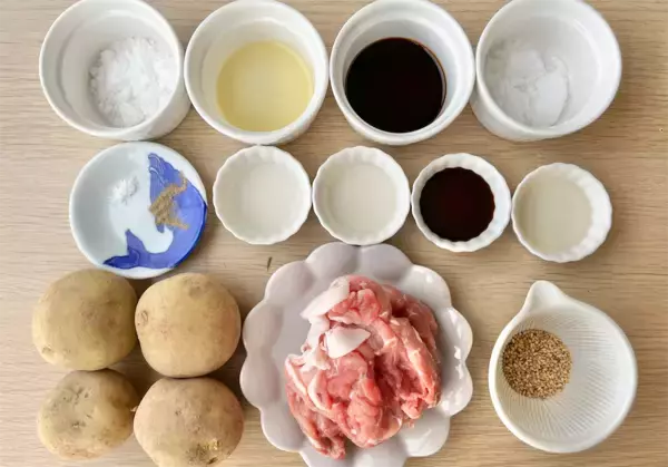 「【事前レンチンでホックホク♡】新じゃが入り「豚こまの旨照り炒め」作ってみた！甘酢ダレがご飯に合う～♪」の画像