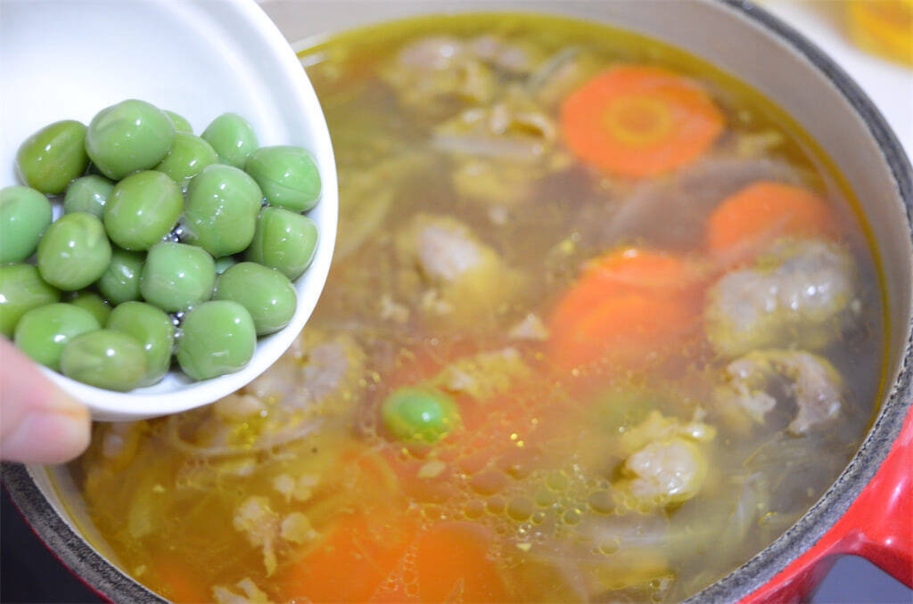 【初心者も成功する牛すじレシピ】圧力鍋ナシで簡単！ぷるぷる絶品「牛すじスープ」作ってみた♪【農家直伝】