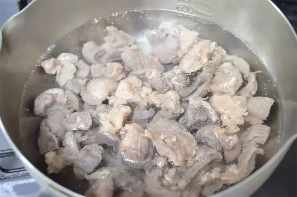 「【初心者も成功する牛すじレシピ】圧力鍋ナシで簡単！ぷるぷる絶品「牛すじスープ」作ってみた♪【農家直伝】」の画像