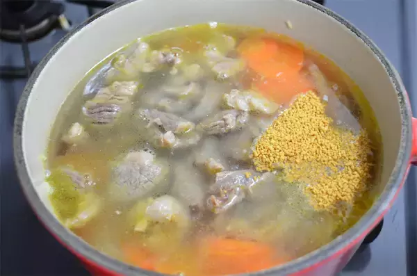 「【初心者も成功する牛すじレシピ】圧力鍋ナシで簡単！ぷるぷる絶品「牛すじスープ」作ってみた♪【農家直伝】」の画像