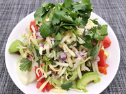 【志麻さんの沖縄料理】野菜は何でもOK！山盛りにして「タコライス」作ろう！決め手は味付け挽き肉なの