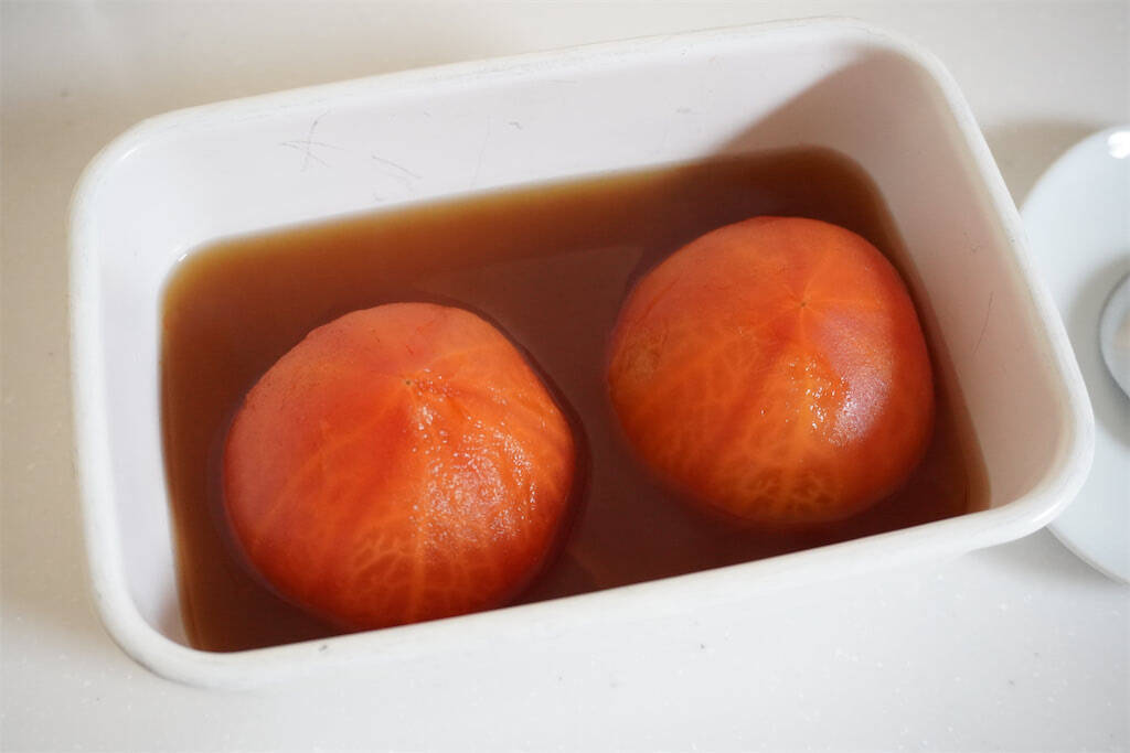 【夏こそ「おでん」】冷やして絶品！「トマトのおでん」作ってみた！とろ～りからのお出汁ジュワ～♡【農家直伝】
