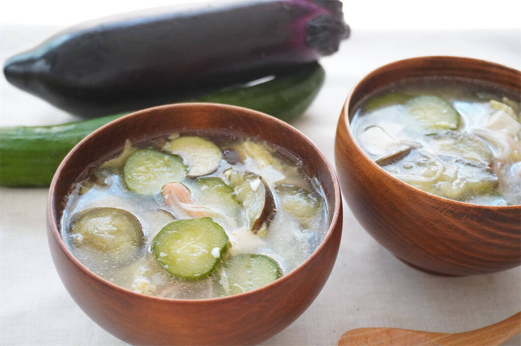【野菜ソムリエプロ直伝】「キュウリとナスの中華スープ」がサクサク絶妙食感だった件【きゅうりの新常識】