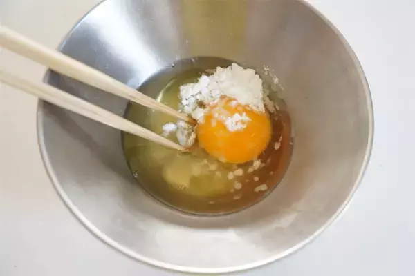 「【野菜ソムリエプロ直伝】「キュウリとナスの中華スープ」がサクサク絶妙食感だった件【きゅうりの新常識】」の画像