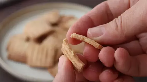 「【生おからでぼりぼりザクザク】止まらない罪な味！「米粉のきらず焼き」は揚げずに簡単♪【元パティシエ直伝】」の画像