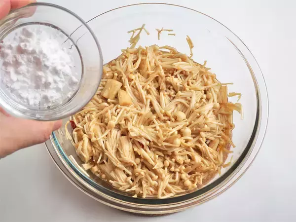 「【えのき2袋が秒で消える】めんつゆ・すし酢で「合法なめ茸」作ってみた！トロ旨～ご飯泥棒が過ぎる～♡」の画像