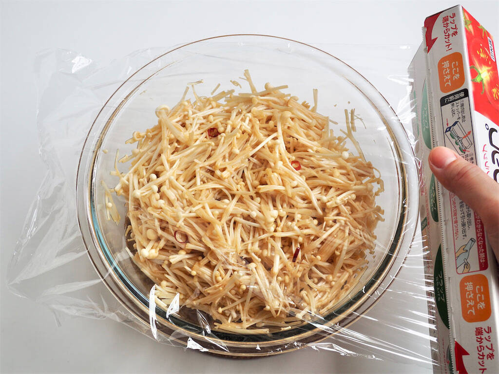 【えのき2袋が秒で消える】めんつゆ・すし酢で「合法なめ茸」作ってみた！トロ旨～ご飯泥棒が過ぎる～♡