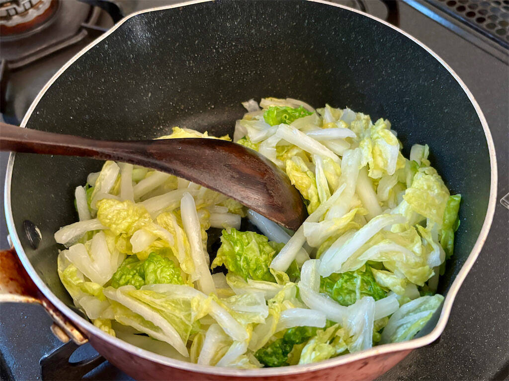 【食べすぎ注意報】中華風お漬け物「ラーパーツァイ」作ってみた！ゴマ油の香りがたまらん〜【白菜大量消費】