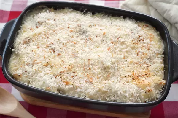 「【マカロニを長芋にチェンジ】ヘルシーうれしい「長芋と玉ねぎのグラタン」作ってみた！トロホク♡【農家直伝】」の画像