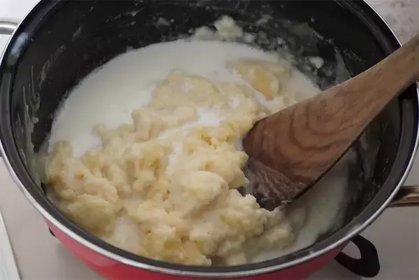 「【マカロニを長芋にチェンジ】ヘルシーうれしい「長芋と玉ねぎのグラタン」作ってみた！トロホク♡【農家直伝】」の画像