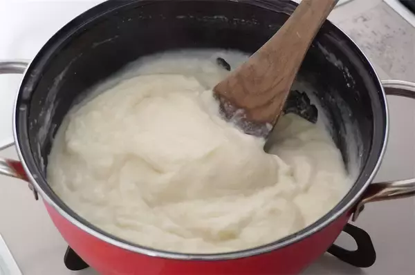 「【マカロニを長芋にチェンジ】ヘルシーうれしい「長芋と玉ねぎのグラタン」作ってみた！トロホク♡【農家直伝】」の画像