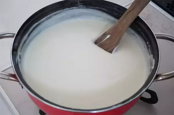 「【マカロニを長芋にチェンジ】ヘルシーうれしい「長芋と玉ねぎのグラタン」作ってみた！トロホク♡【農家直伝】」の画像