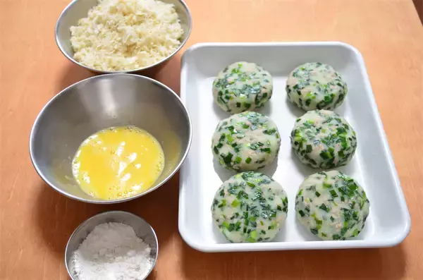 「玉ねぎ代わりにニラマシマシな「ポテトコロッケ」作ってみた！スタミナ爆弾でパワー！！【農家直伝】」の画像