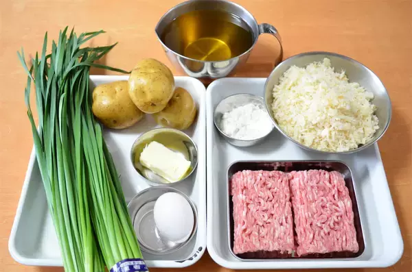 「玉ねぎ代わりにニラマシマシな「ポテトコロッケ」作ってみた！スタミナ爆弾でパワー！！【農家直伝】」の画像