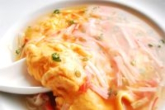 【喉を労わるカニカマ餡】のどごしとろん♡「ふわふわ卵のあんかけ」作ってみた！秘訣はマヨネーズだって♪