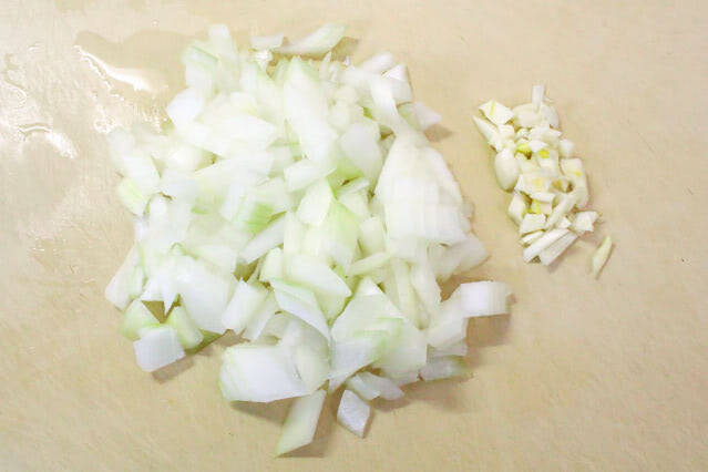 【トマトにはイカが合う】フライパンで15分♪上田淳子流「イカのトマト煮」作ってみた！胴は後入れで柔～い♡