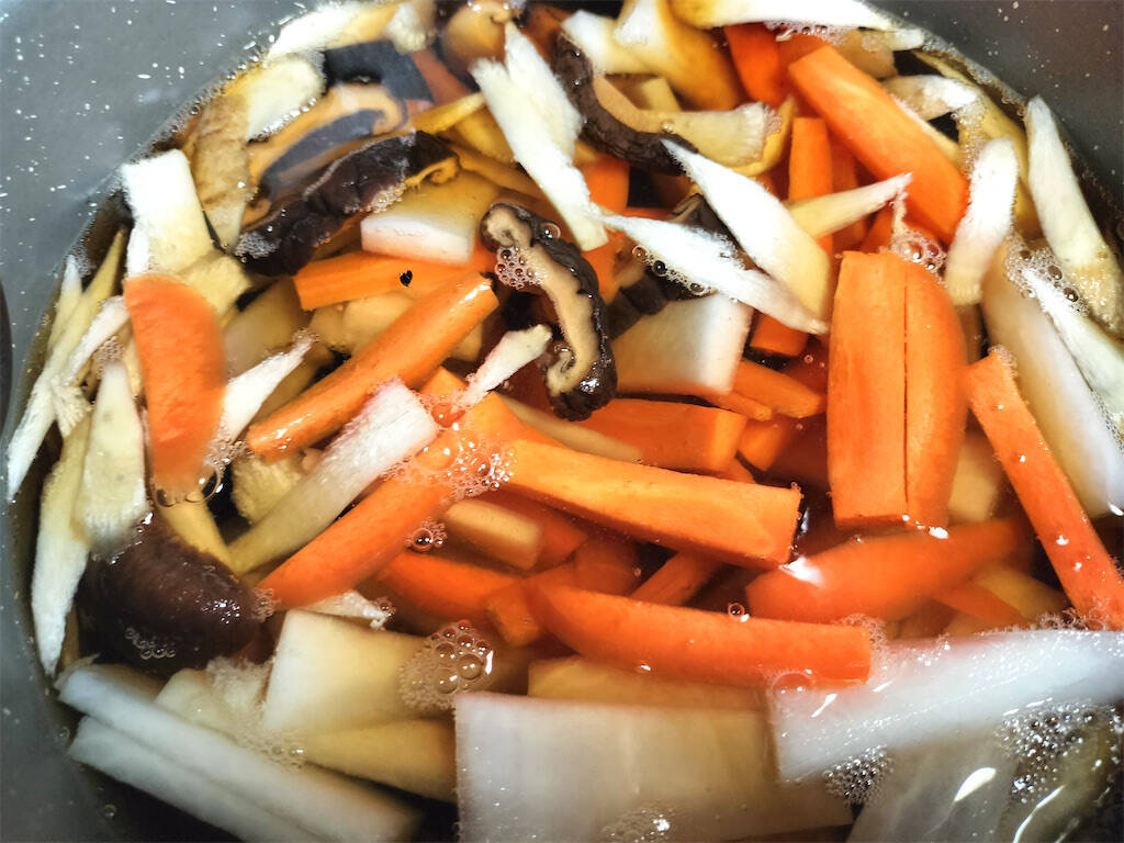 【絶品！郷土メシ】作るの禁止令が出るほど絶品!?宮城県の「はっと汁」を再現してみた！出汁は一晩かけて