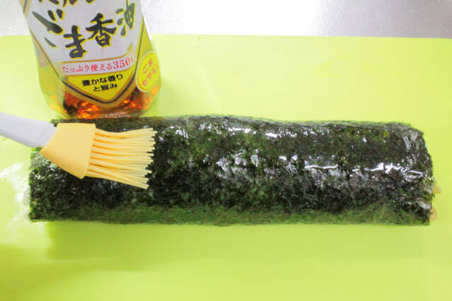 【韓国式のり巻きは組み合わせ自由】焼き豚入れて「キンパ」巻いてみた！みそマヨだれでサラダ巻き風♪