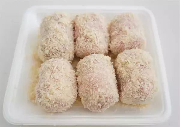 「発想の勝利！「シーザーサラダのフライ」作ってみた♪揚げてるのにシャキシャキってどゆこと!?【農家直伝】」の画像