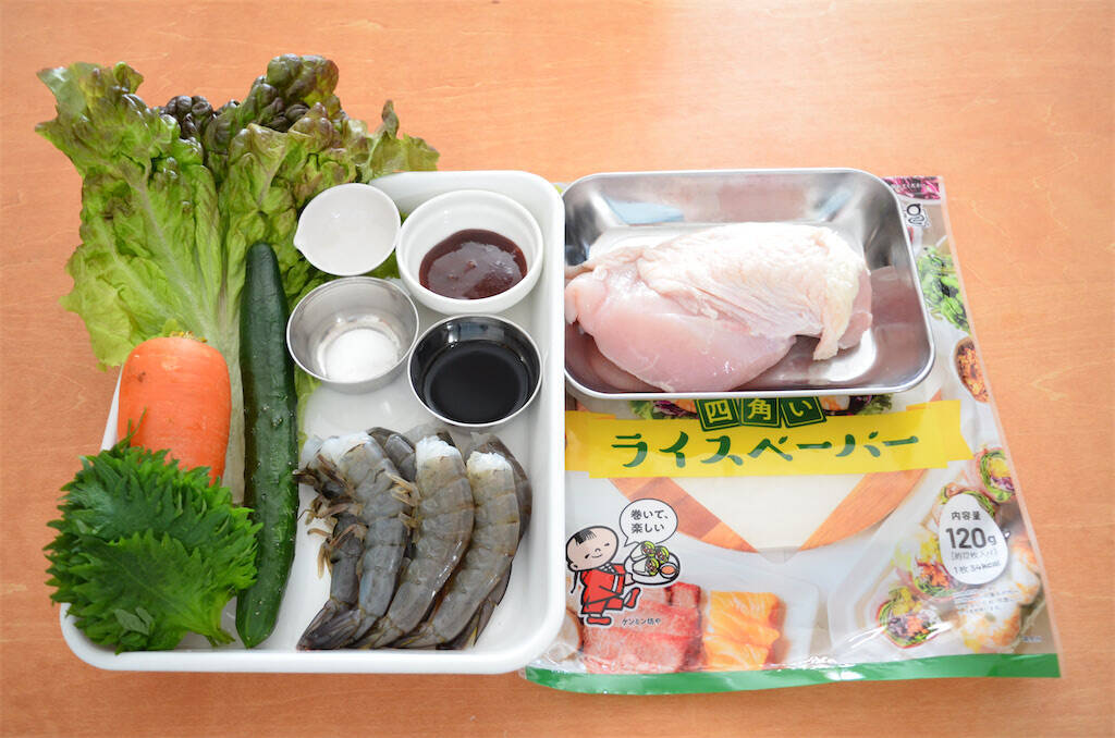 【1本で野菜不足解消】鶏むねとエビと野菜でパンパン「全部のせ生春巻き」作ってみた！今日はコレだけでいい♪