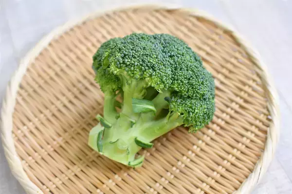 「【魔法の野菜ソース】累計1万本突破！「ブロッコリー専用ソース」なら「アイスを食べるように」完食できる!?」の画像