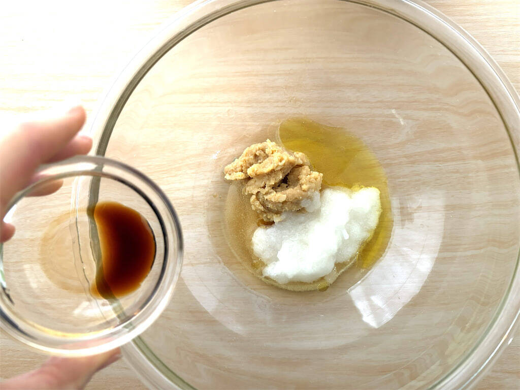 【レンチン3分！万能ドレッシング】「玉ねぎ」と「味噌」で作ってみた♪野菜もお肉も永久に食べられる♡