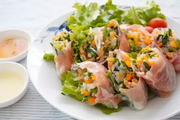 「【シャキシャキ特化】ニラともやしで「食感やみつき生春巻き」作ってみた！生ハムで旨味マシマシ♪【農家直伝】」の画像