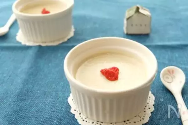 「【スイーツで乾燥対策!?】体に優し～い食材集めて「豆乳ごまプリン」作ってみた！潤いたっぷりプルプル感♡」の画像