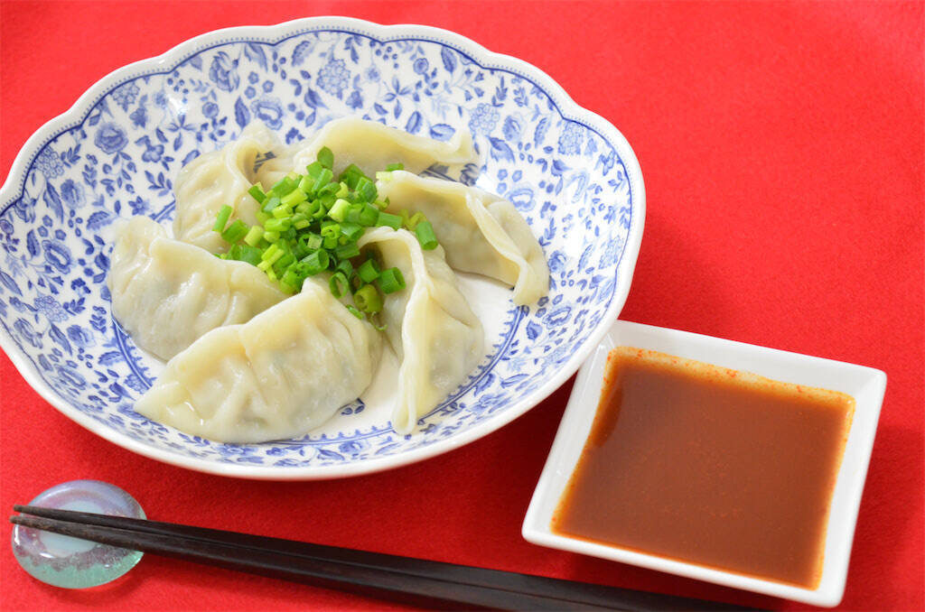 【本格中華】水餃子が大変身!?ダイショー「麻辣火鍋風」タレをたっぷりかけてみた！辛～でも止まらない♪