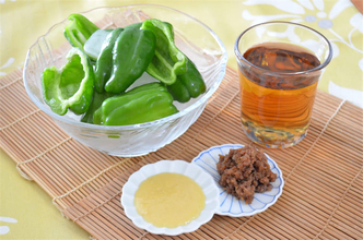 【ピーマンはキンキンに冷やすべし】ヤミツキ食感に大化け！和洋2種のソースで「冷やしピーマン」味わってみた♪