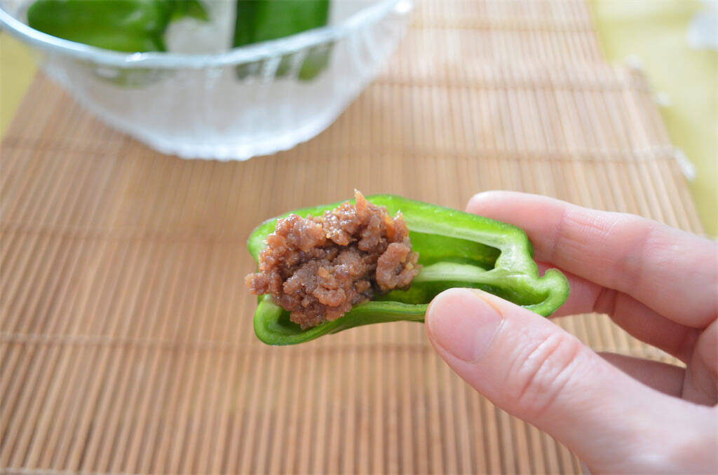 【ピーマンはキンキンに冷やすべし】ヤミツキ食感に大化け！和洋2種のソースで「冷やしピーマン」味わってみた♪
