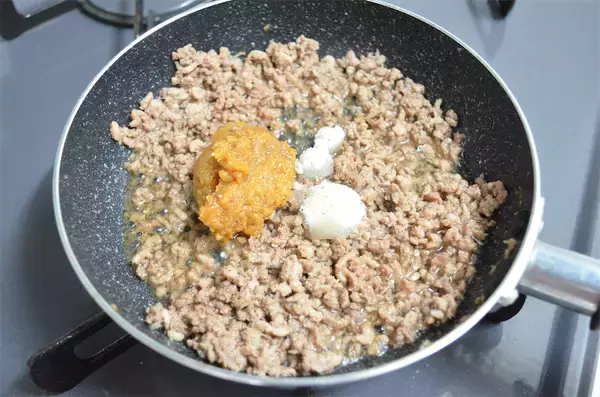 「【ピーマンはキンキンに冷やすべし】ヤミツキ食感に大化け！和洋2種のソースで「冷やしピーマン」味わってみた♪」の画像