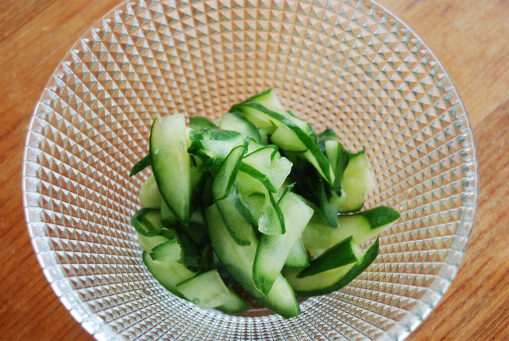 【みそ汁なのに火を使わない】きゅうりとみょうがの「冷や汁風みそ汁」作ってみた！清涼感たっぷり♪