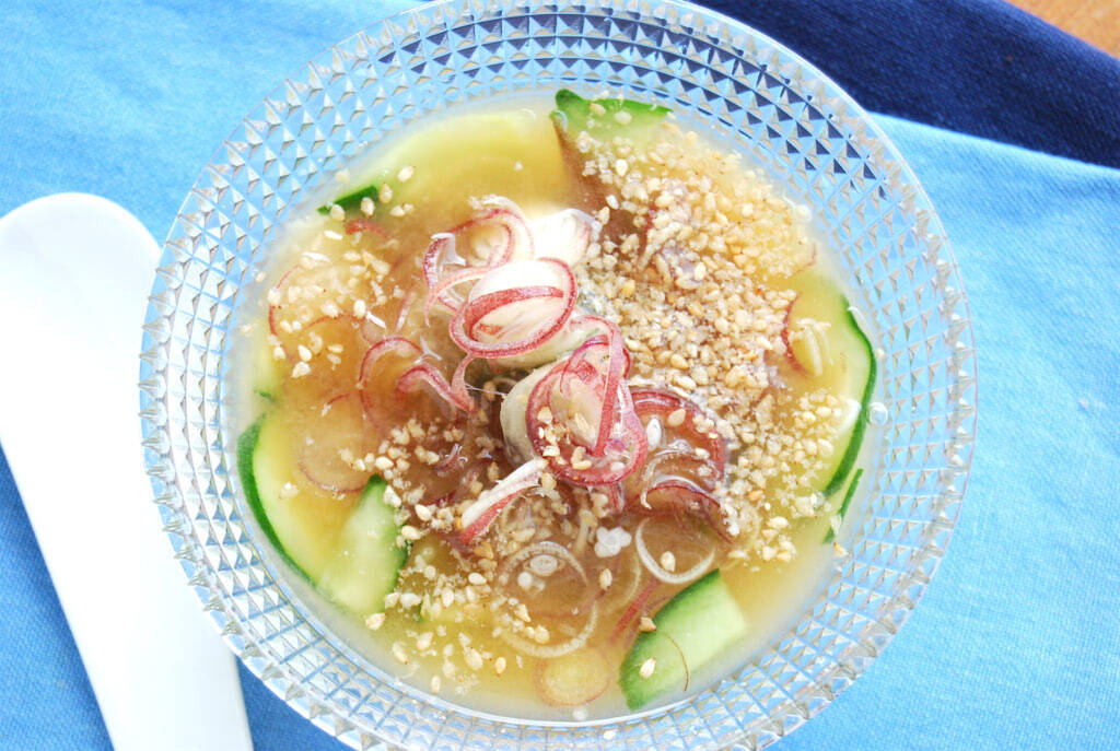 【みそ汁なのに火を使わない】きゅうりとみょうがの「冷や汁風みそ汁」作ってみた！清涼感たっぷり♪