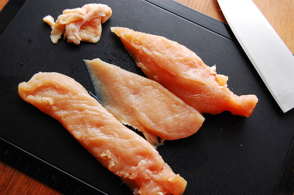 骨なし手羽先味って最高かよ!?それが安価な鶏むね肉で作れるなんて…！「甘辛チキンスティック」作ろう