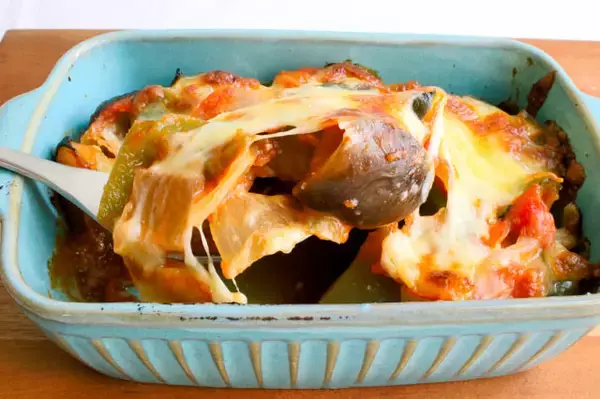 「【作りおきにチーズのせて焼くだけ】野菜ガッツリ「みそラタトゥイユグラタン」作ってみた！Wの発酵パワー♡」の画像
