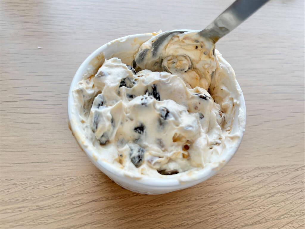 【衝撃！おせち活用術】え、伊達巻ではさむの!?お正月残りでやみつきスイーツ「レーズンサンド」作ってみた！