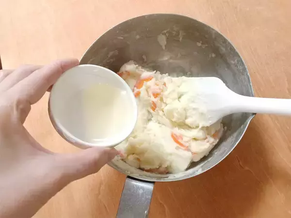 「ノンオイルで超コク甘♡「ミルクポテトサラダ」作ってみた！え、じゃがいもを牛乳で煮る!?【農家直伝】」の画像