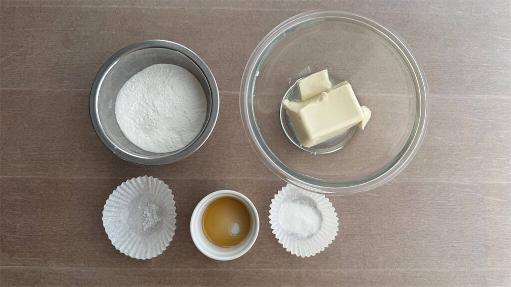 発酵・こね・茹で、全部なし!?「米粉のベーグルサンド風」はレンチンだけでむっちり♪【元パティシエ直伝】