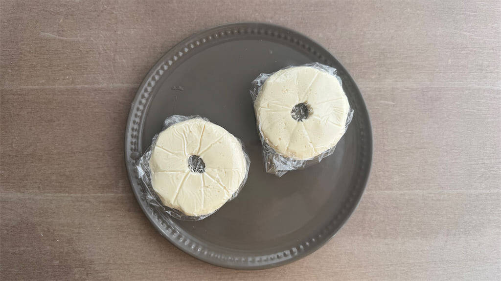 発酵・こね・茹で、全部なし!?「米粉のベーグルサンド風」はレンチンだけでむっちり♪【元パティシエ直伝】