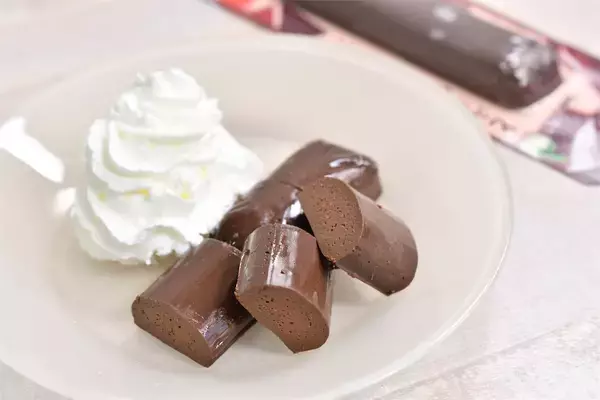 「【罪悪感ゼロスイーツ】正月太りが気になる人必見！低カロリーでヘルシーな「とうふスティック」食べてみた♪」の画像